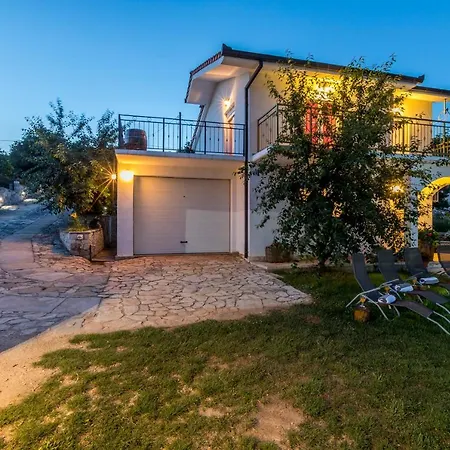 Podrugovi Dvori With Pool * Koprivno