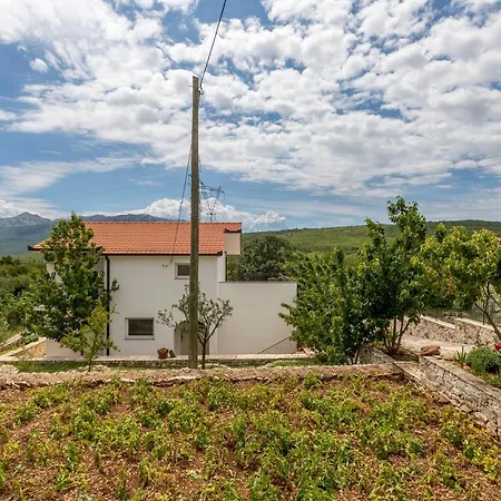 Podrugovi Dvori With Pool Koprivno