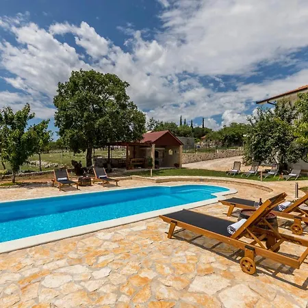 Villa Podrugovi Dvori With Pool Koprivno