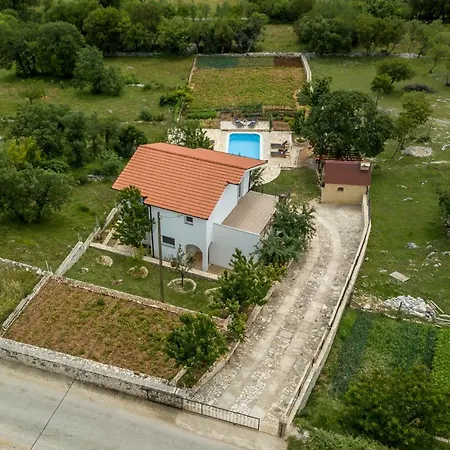 Villa Podrugovi Dvori With Pool *
