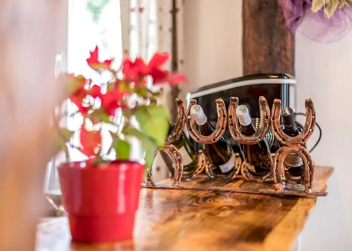 Podrugovi Dvori With Pool