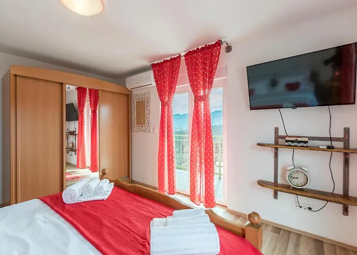 Podrugovi Dvori With Pool * Koprivno