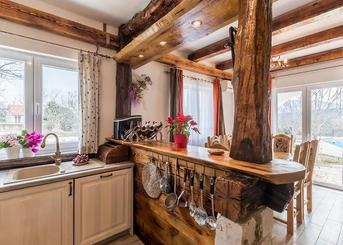 Podrugovi Dvori With Pool * Koprivno