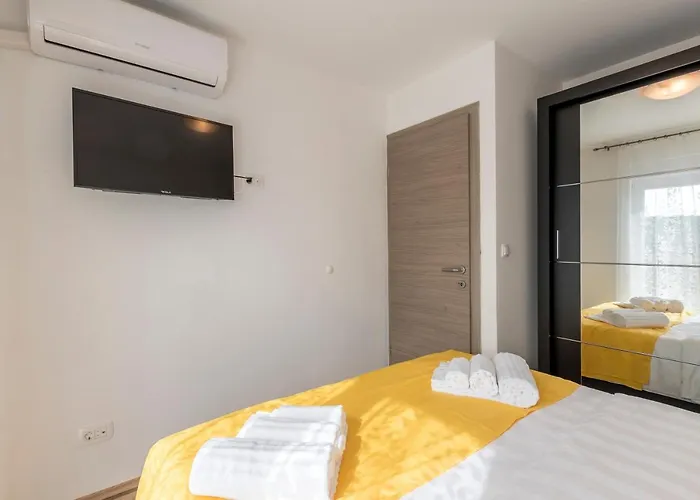 Podrugovi Dvori With Pool Vila Koprivno