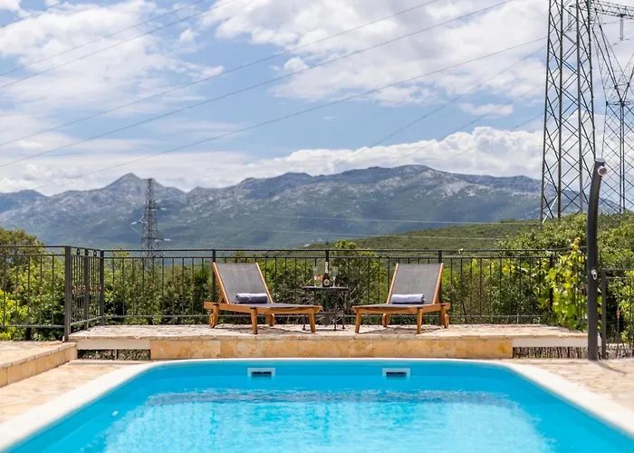 Podrugovi Dvori With Pool * Koprivno